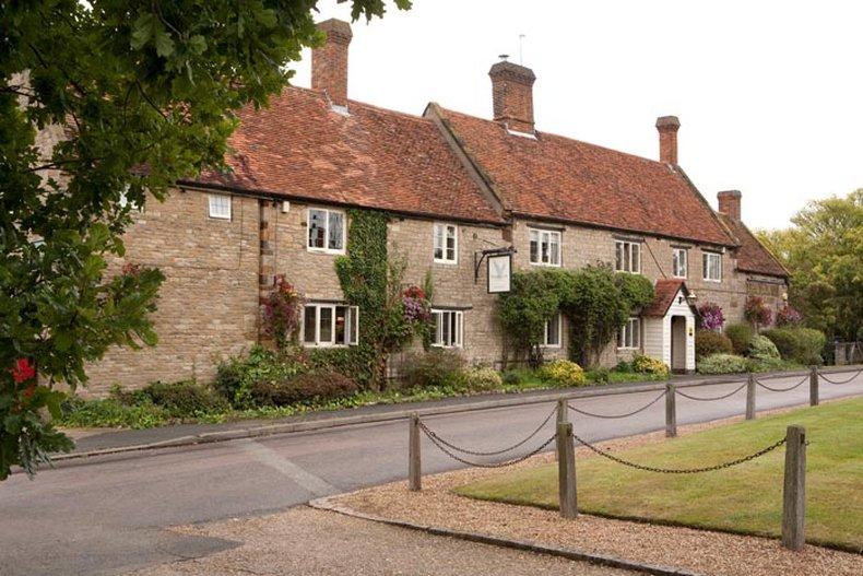 Falcon Hotel Towcester Dış mekan fotoğraf